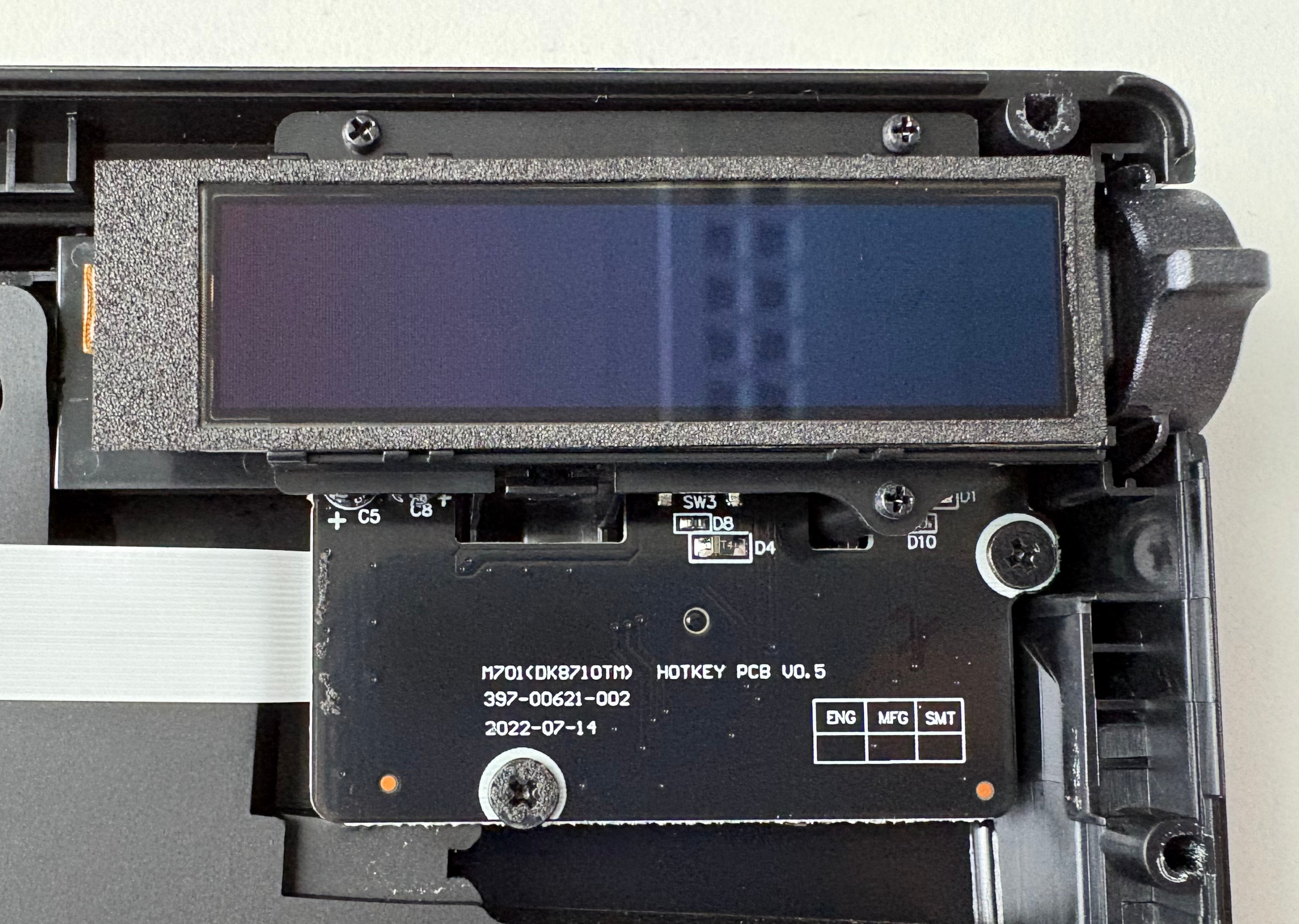 Detailed view of the ROl Azoth OLED display
